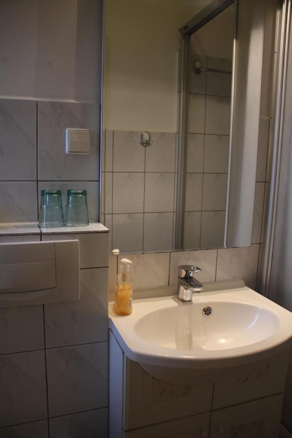 Sohre Hotel Hamburg Bagian luar foto